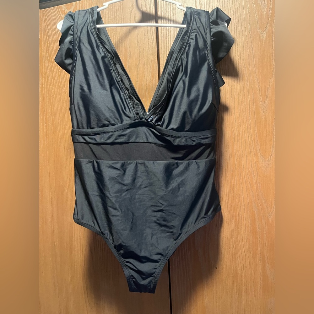 Cupshe Ruffle Detail One Piece Swimsuit Bathing Suit